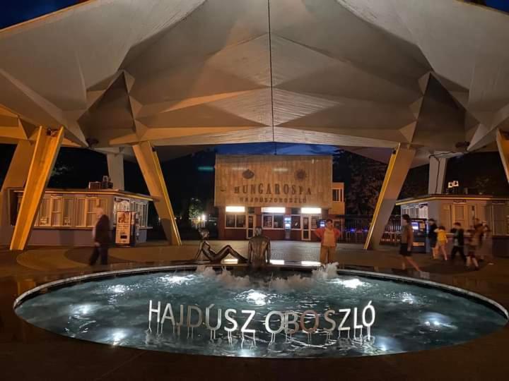 Major Street Apartman Apartment Hajduszoboszlo Ngoại thất bức ảnh
