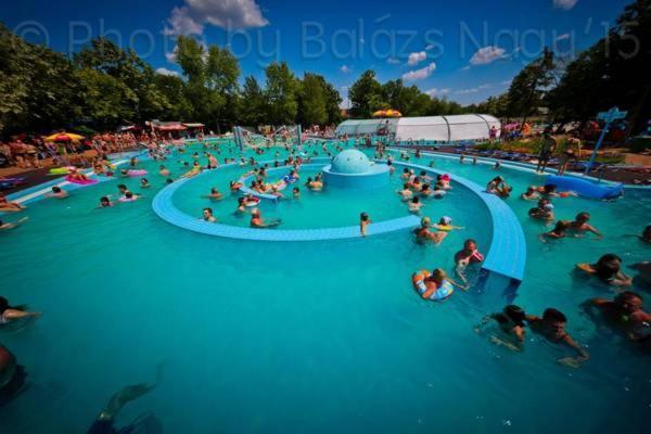 Major Street Apartman Apartment Hajduszoboszlo Ngoại thất bức ảnh